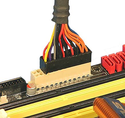 Возможно подсоединить вилку ATX 20 pin power в гнездо ATX 24 pin power